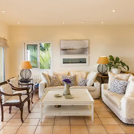 Crown Villa *