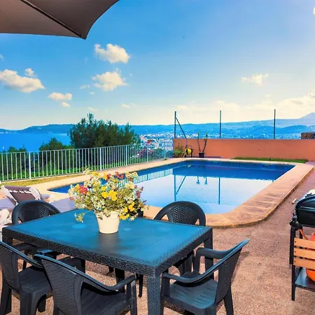 Crown Villa