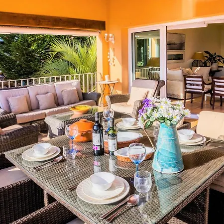 Crown Villa *