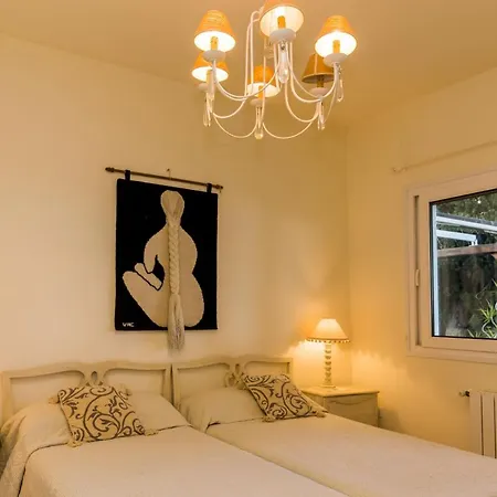 Crown Villa *